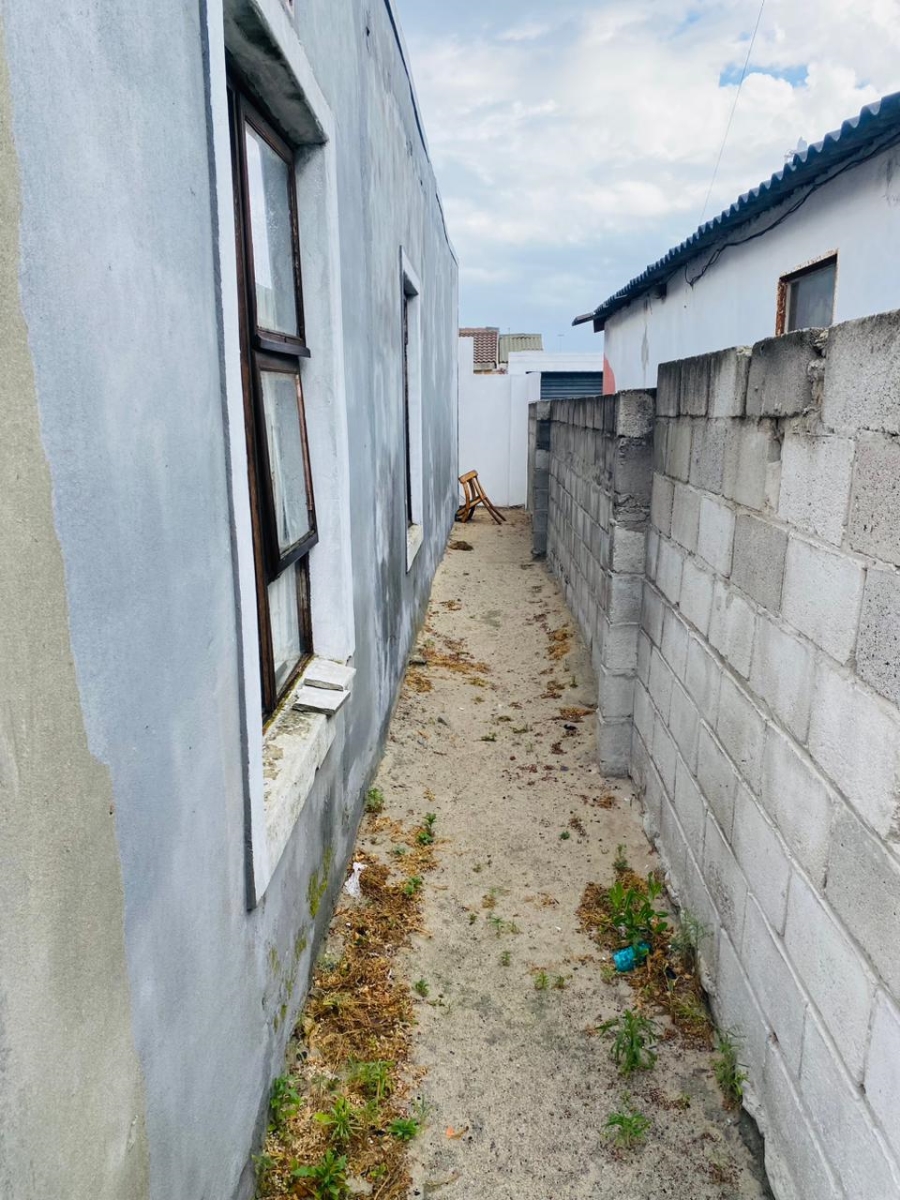 3 Bedroom Property for Sale in Harare Western Cape